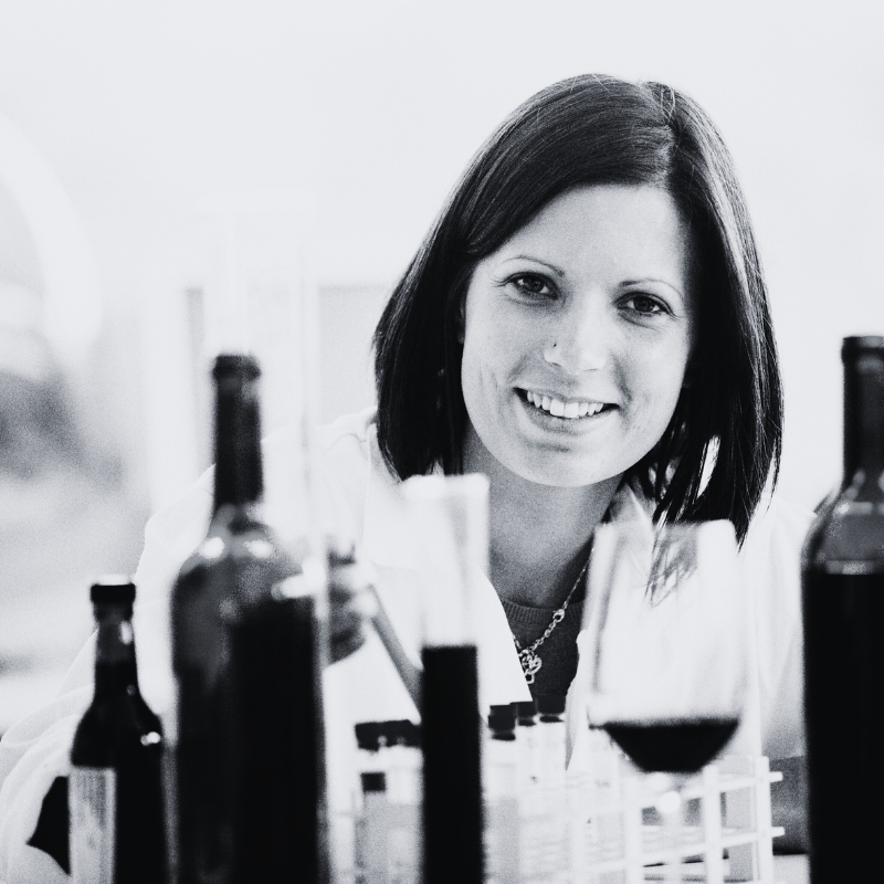Delphine Desmoucelles Laboratoire d'analyse œnologique vin Montagne Saint Emilion