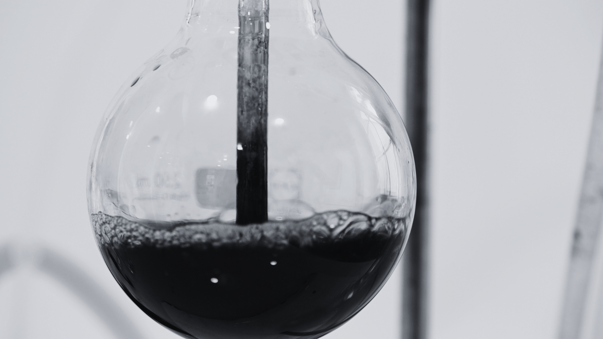 Hubert de Boüard laboratoire analyse oenologie vin SO2 libre